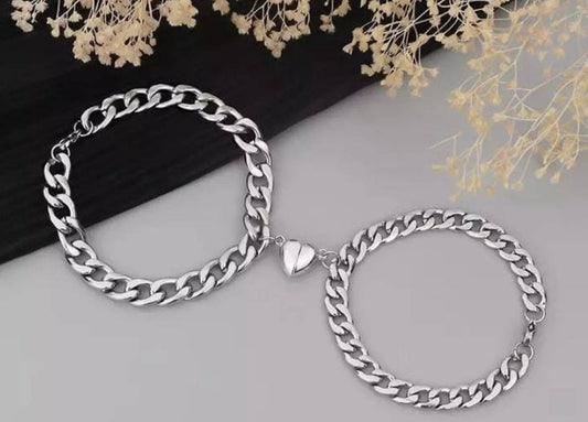 MagneHeart: Magnetic Broken Heart Couple Bracelet Set