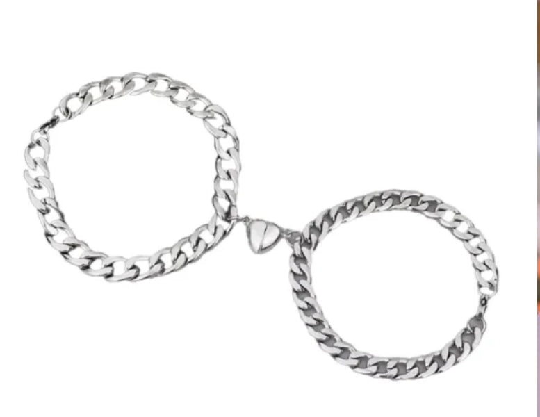 MagneHeart: Magnetic Broken Heart Couple Bracelet Set